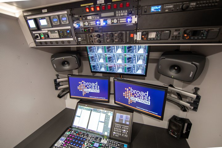 Broadcast Solutions develops versatile new OB vehicle for WDR